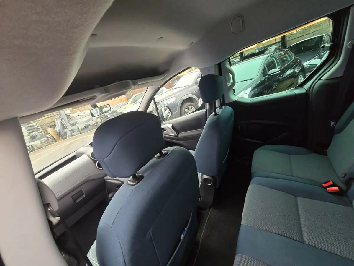 2018-citroen-berlingo-12-puretech-multispace-feel-big-23