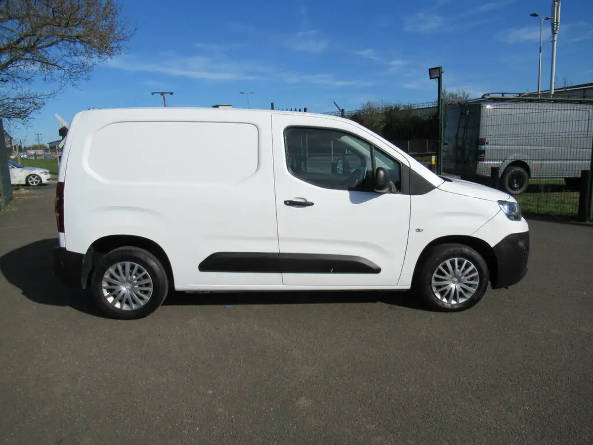 2020-citroen-berlingo-15bluehdi-650-enterprise-ss-big-12