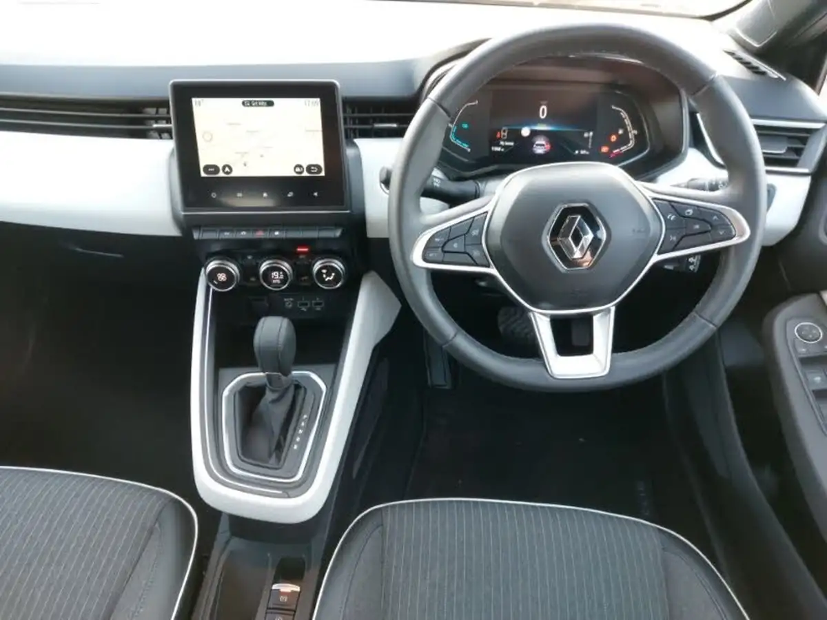 2023-renault-clio-16-techno-big-6