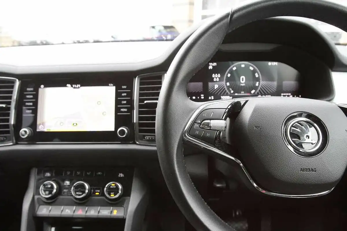 2023-skoda-kodiaq-15-tsi-se-drive-5-big-16