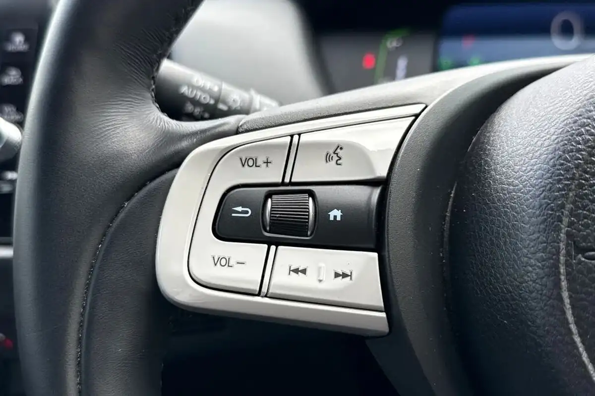 2024-honda-jazz-15-i-mmd-crosstar-advance-big-35