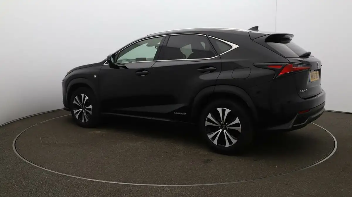 2018-lexus-nx-300h-25-f-sport-big-29