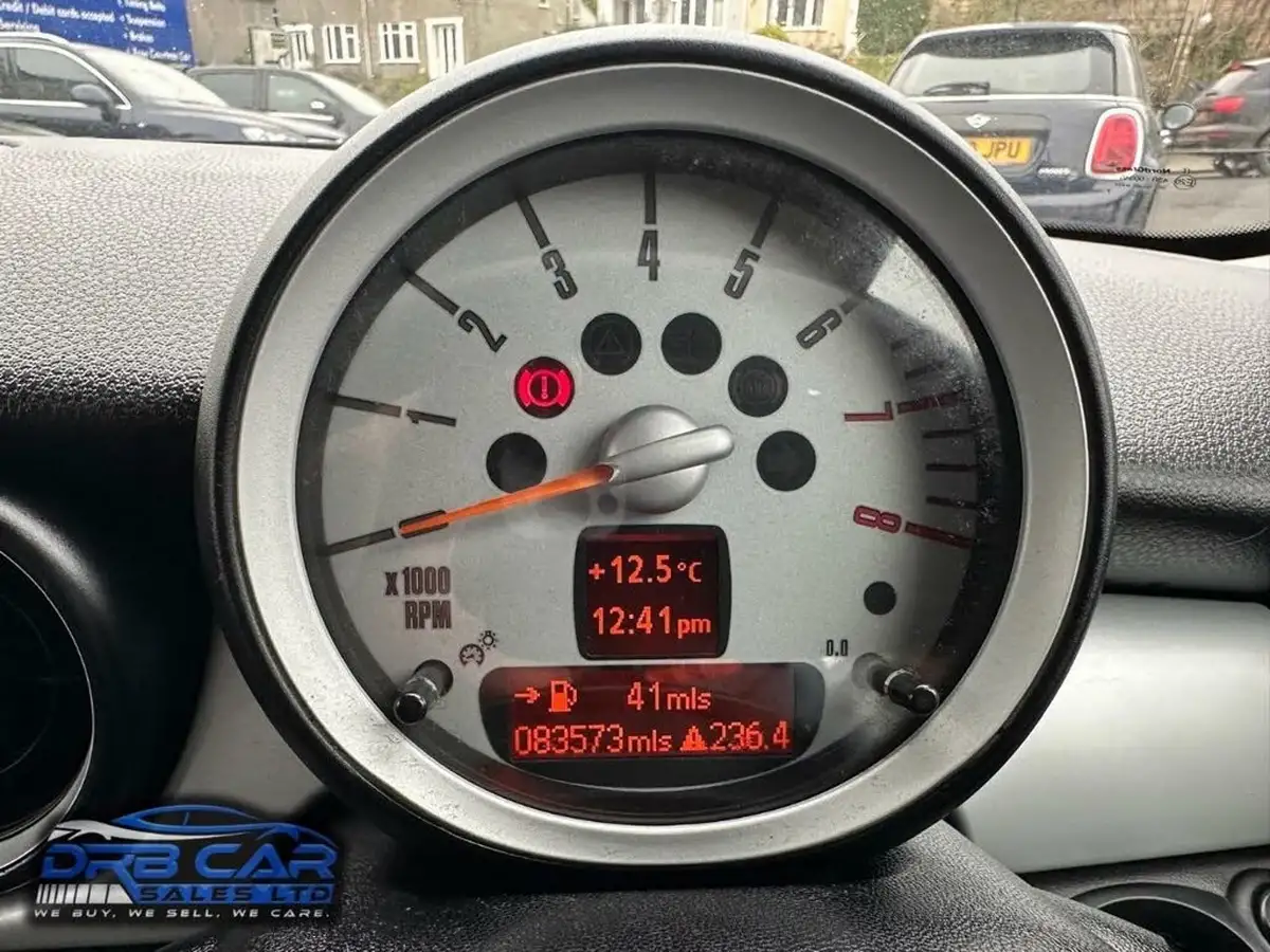2010-mini-clubman-16-cooper-122bhp-big-8