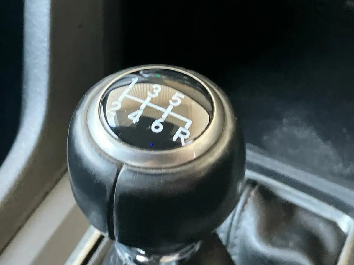 2020-honda-civic-10-vtec-turbo-sr-hatchback-5d-big-52