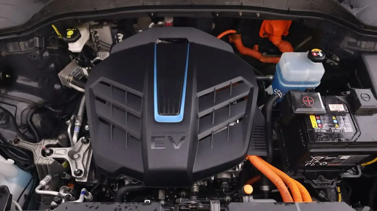 2022-hyundai-kona-e-premium-204ps-64kwh-7kw-obc-big-18