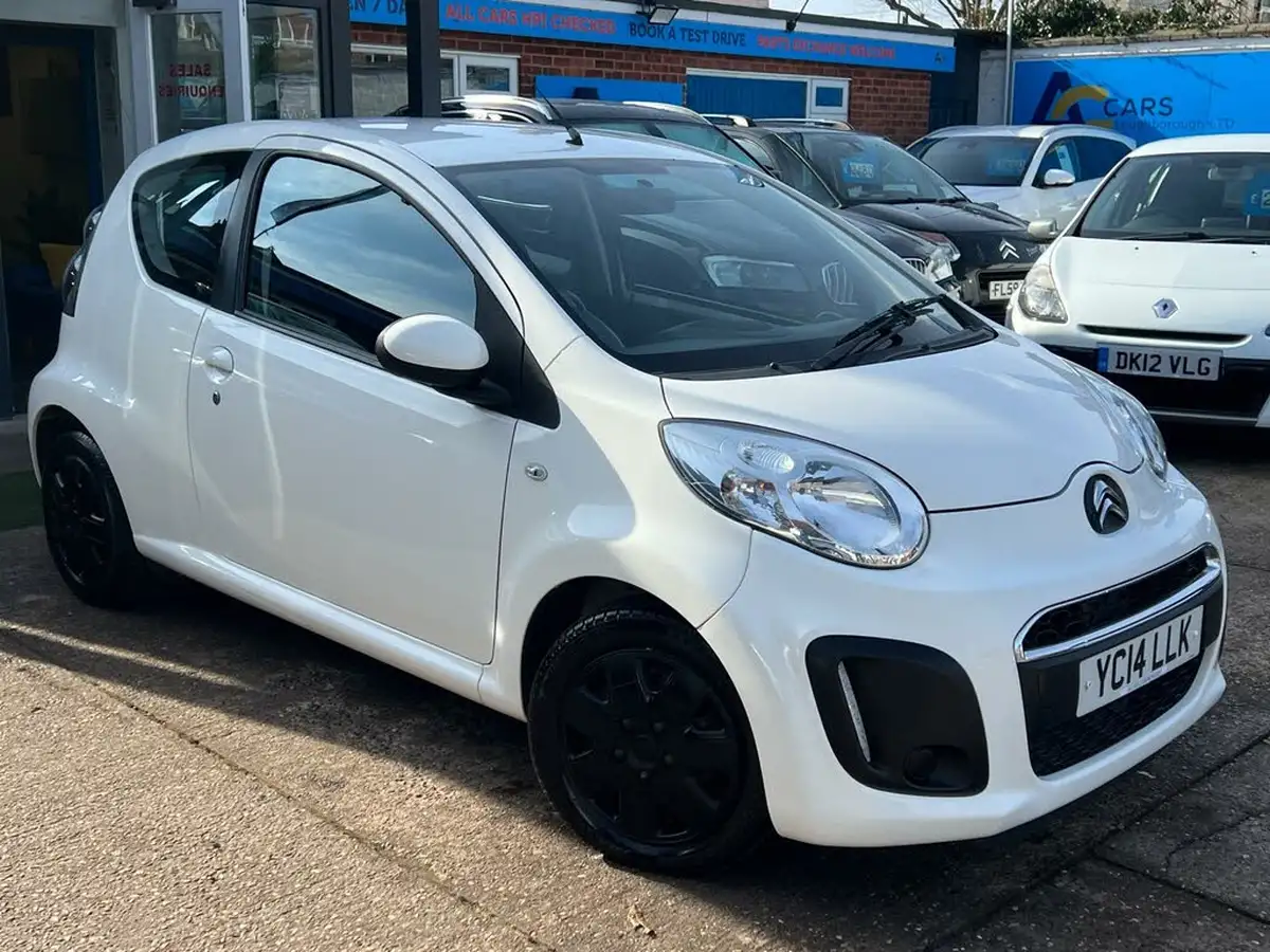 2014-citroen-c1-10-edition-3d-big-16