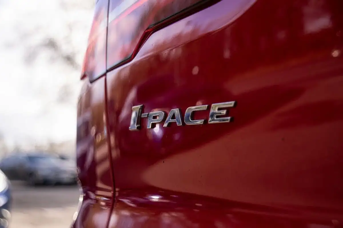 2018-jaguar-i-pace-ev400-hse-big-46