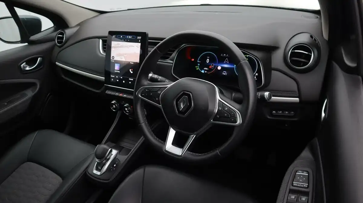2021-renault-zoe-e-gt-line-big-9