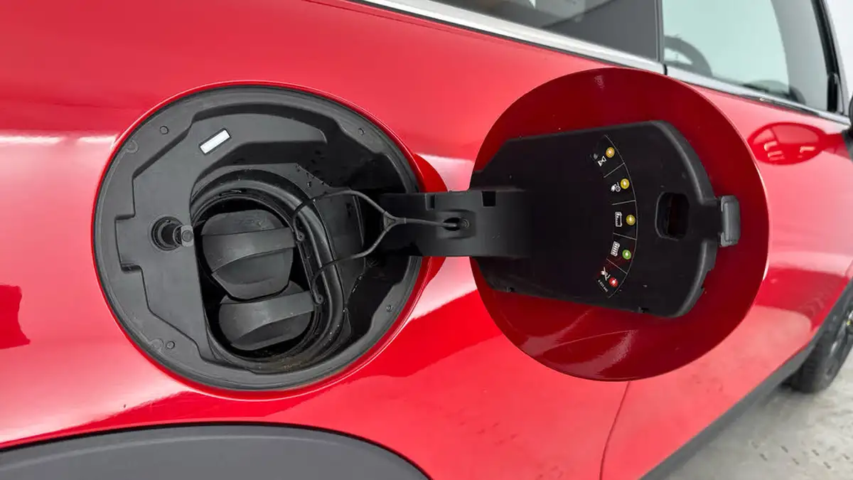 2020-mini-cooper-e-cooper-s-2-big-26