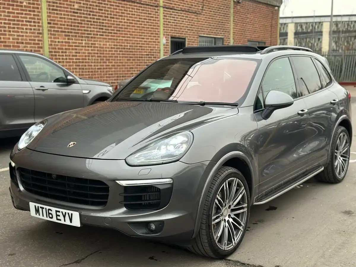 2016-porsche-cayenne-42td-s-big-37