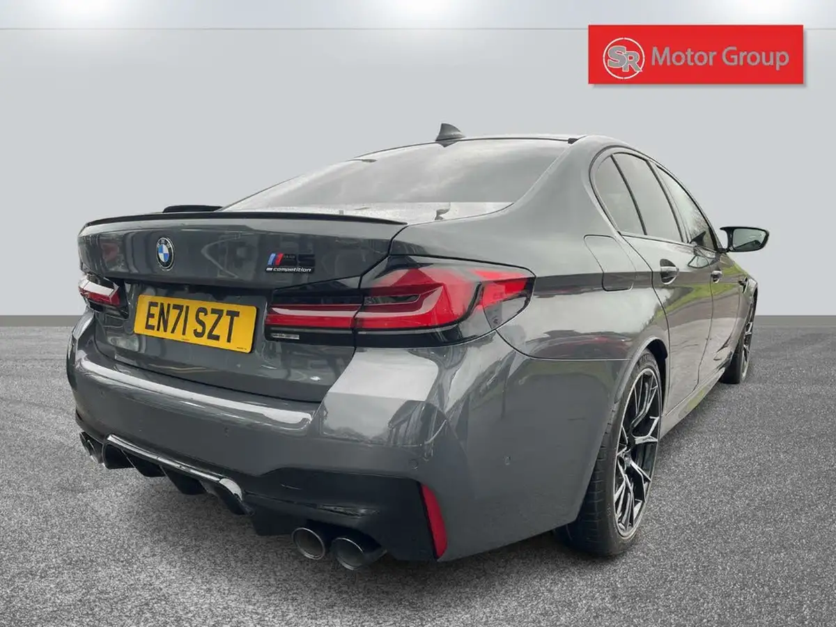 2021-bmw-5-series-44-m5-competition-big-19
