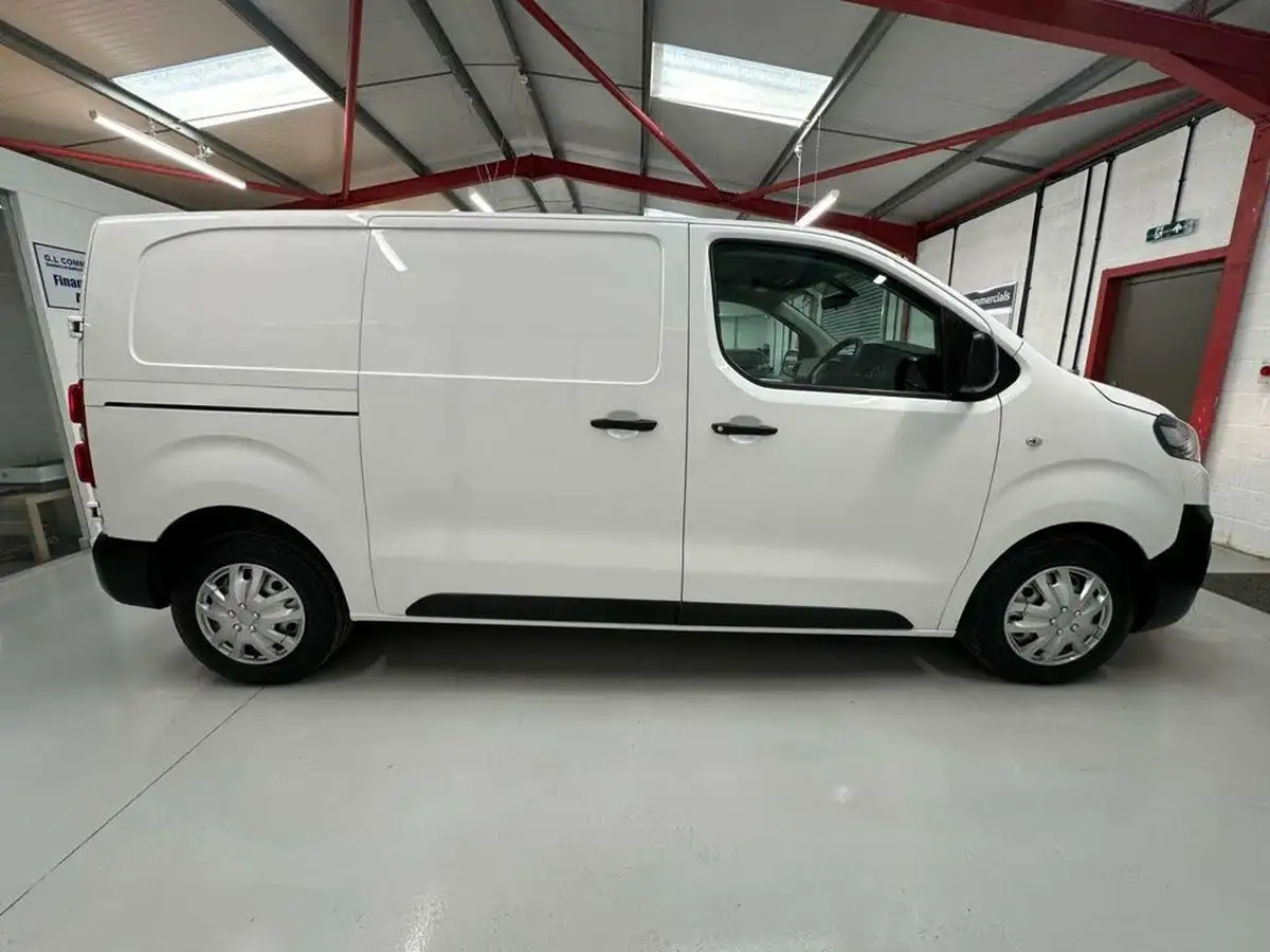 2020-citroen-dispatch-20bluehdi-enterprise-m-1400-120pseu6d-ss-crew-big-25