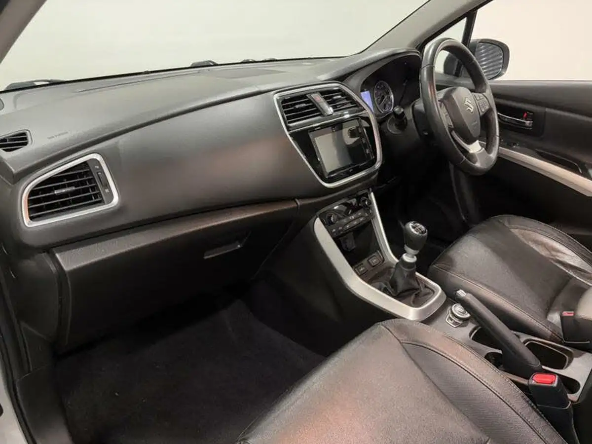 2019-suzuki-s-cross-14-boosterjet-sz5-allgrip-big-10