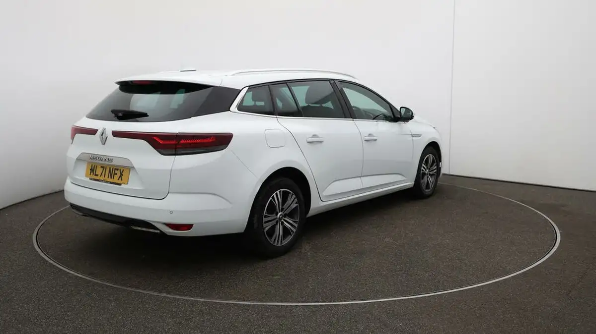 2021-renault-megane-15dci-iconic-sport-tourer-big-7