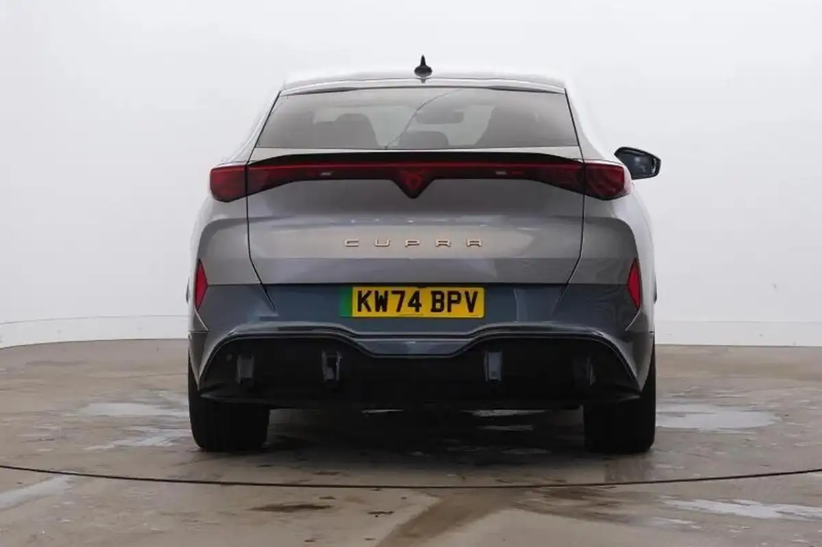 2024-cupra-tavascan-e-v1-winter-pack-big-2