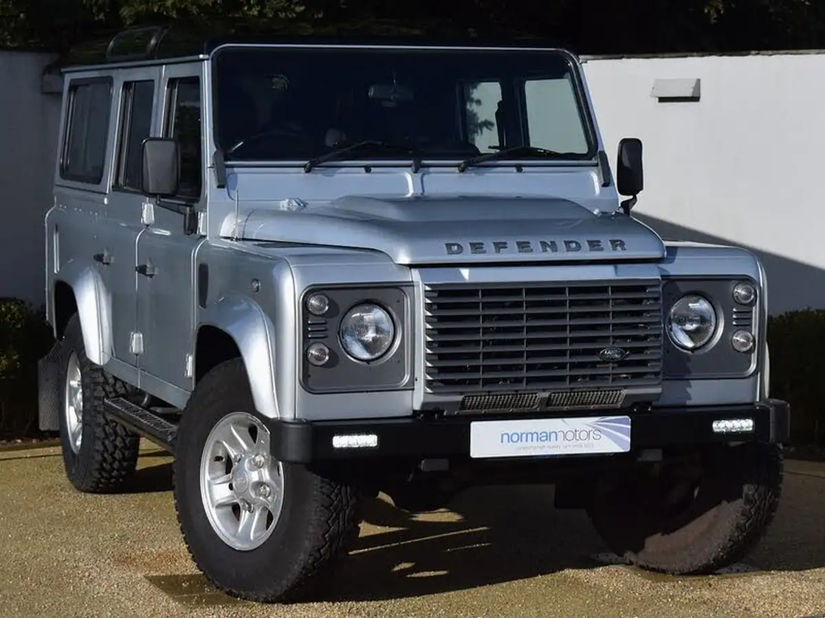 2015-land-rover-110-defender-22td-xs-22i-station-wagon-5-drs-big-7