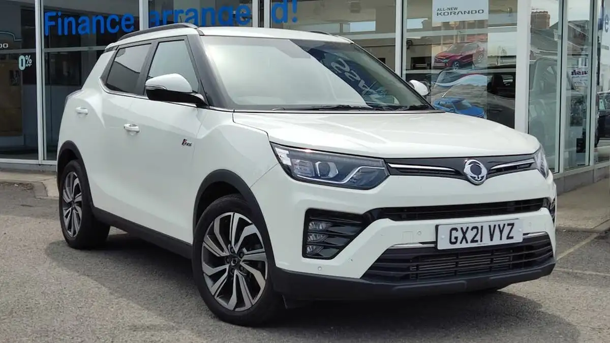 2021-kgm-ssangyong-tivoli-15-ultimate-auto-big-0
