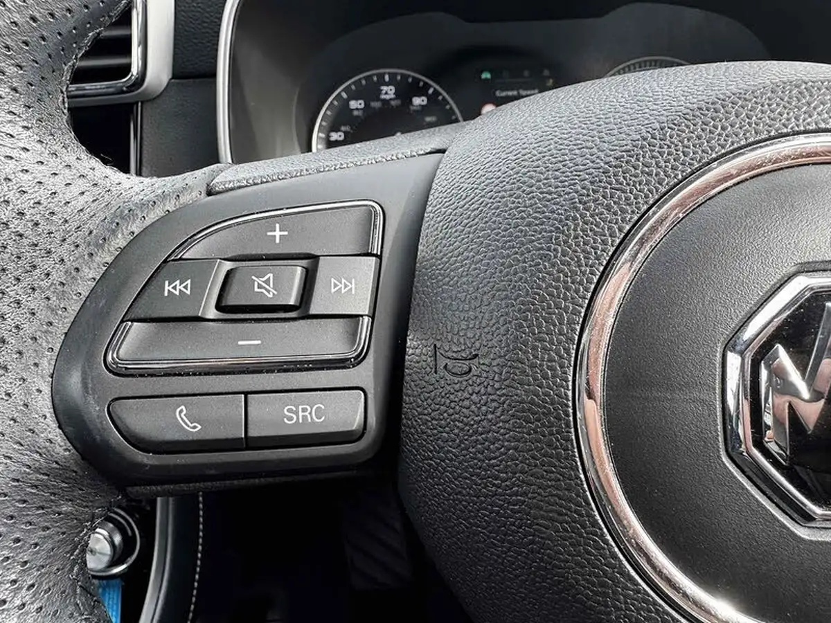2020-mg-zs-suv-e-excite-ev-big-32