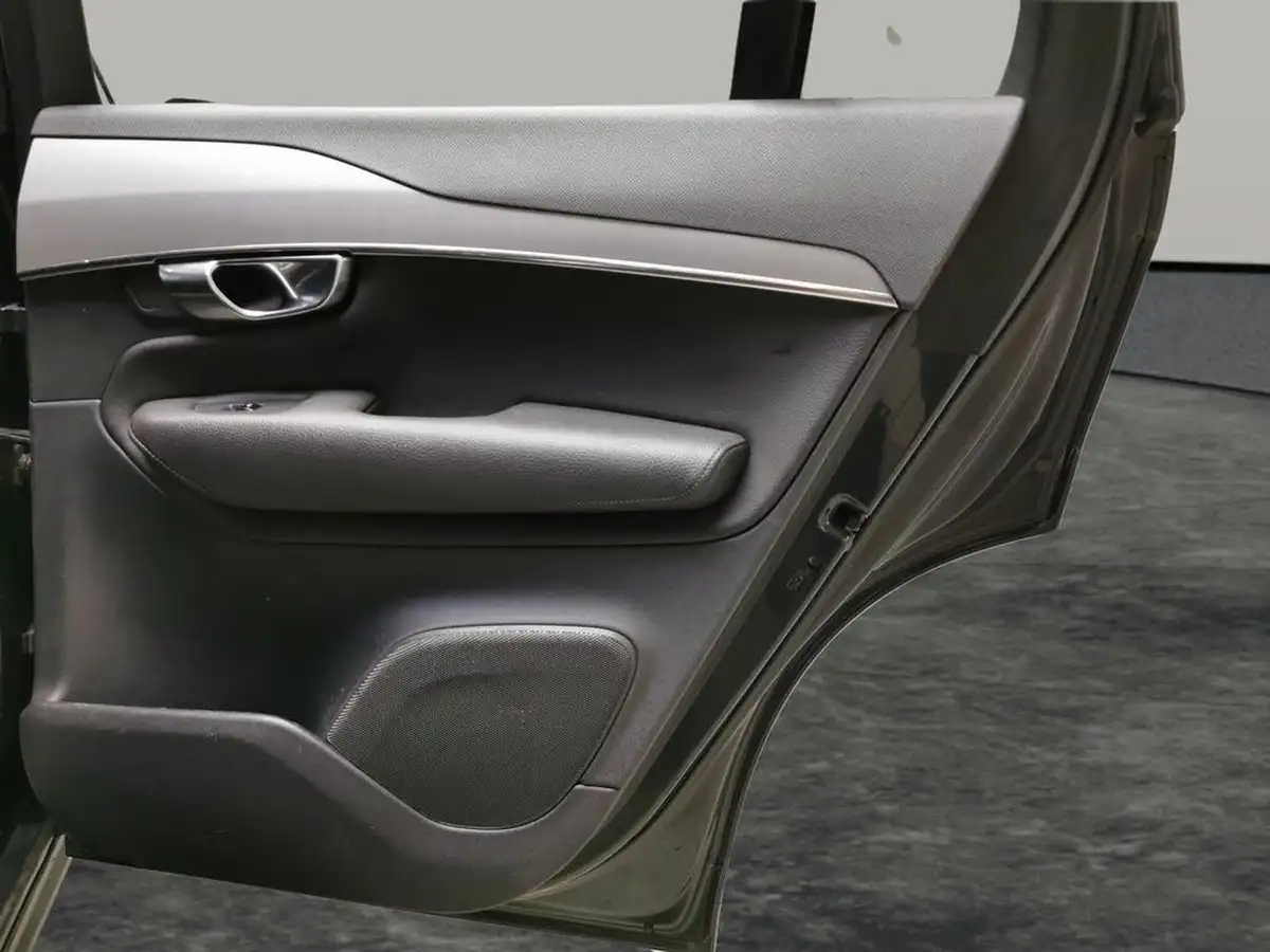 2020-volvo-xc90-20td-b5-momentum-big-32