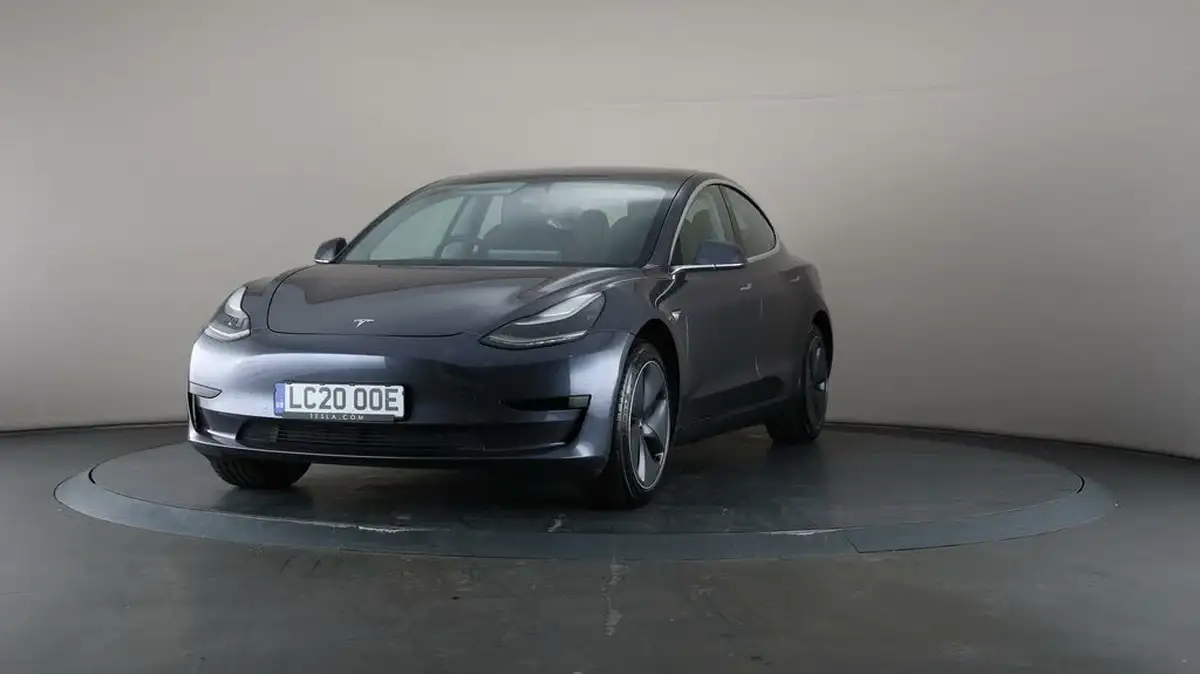 2020-tesla-model-3-e-standard-plus-big-43