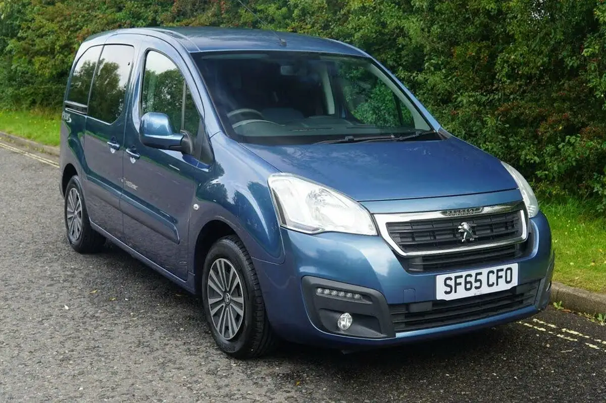 2015-peugeot-partner-16-tepee-active-big-7