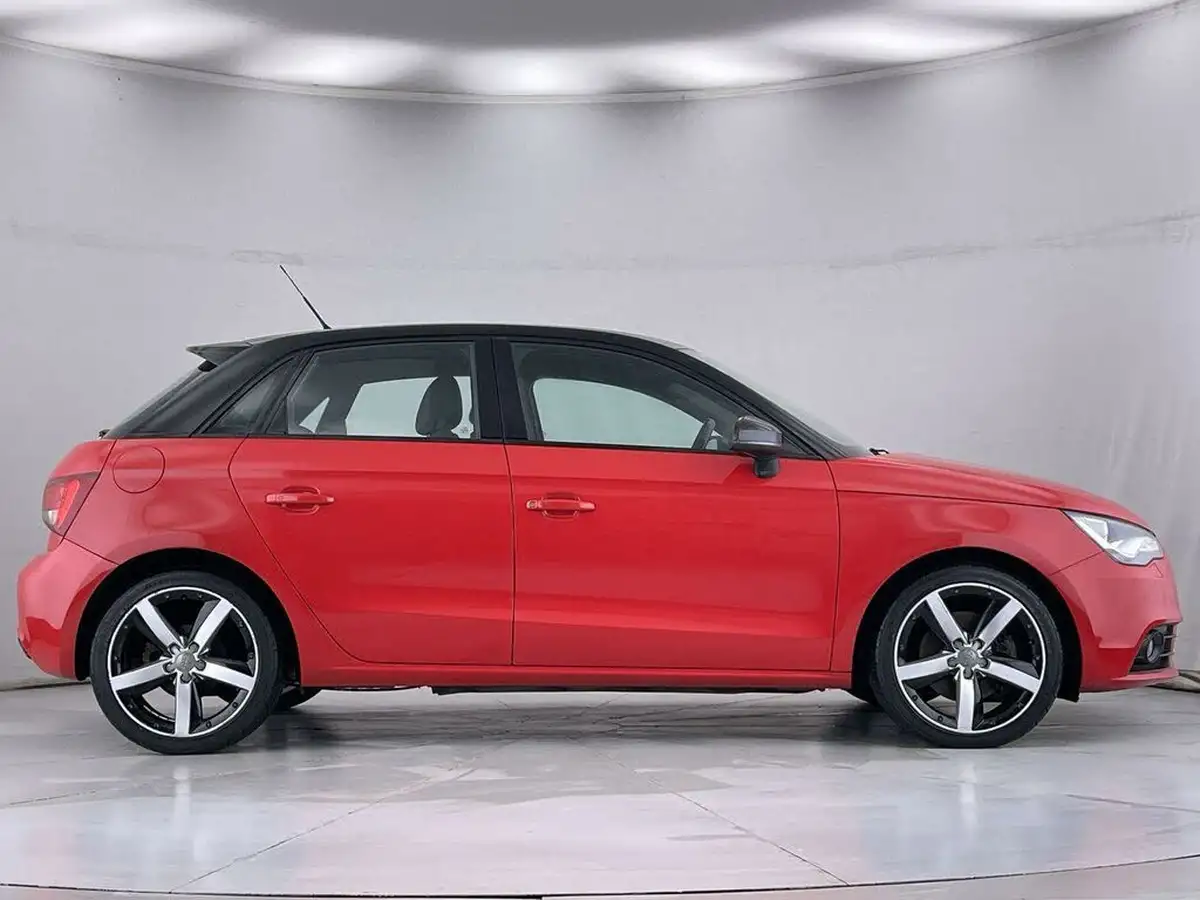 2013-audi-a1-16td-amplified-edition-sportback-5d-big-14