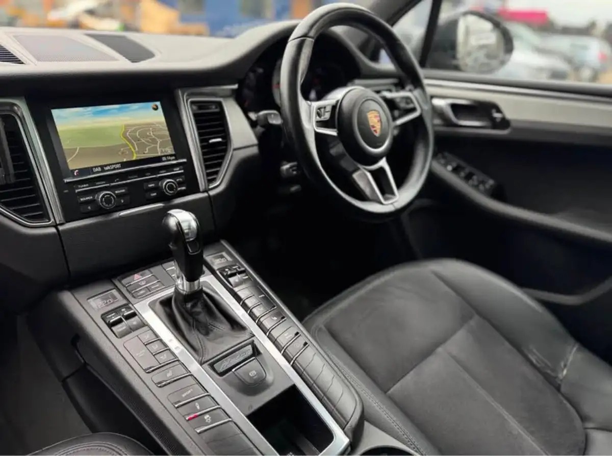 2014-porsche-macan-30td-s-big-11