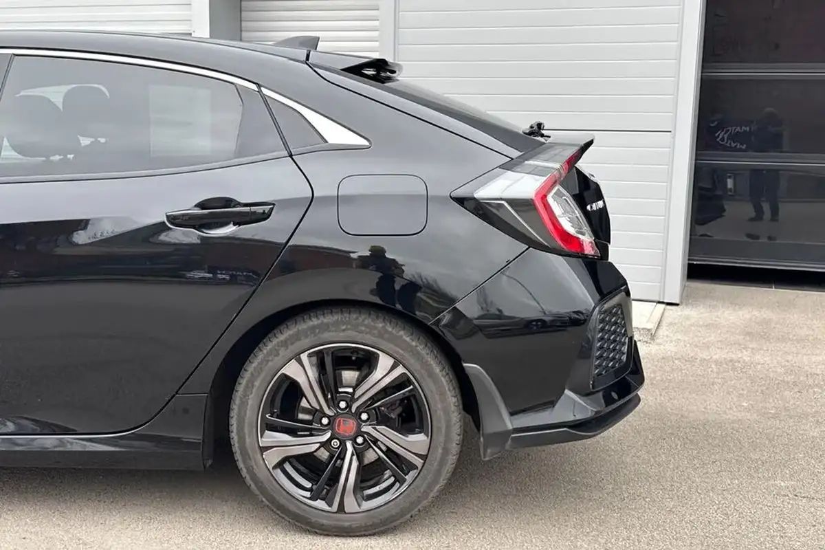 2017-honda-civic-10-vtec-turbo-sr-cvt-big-51