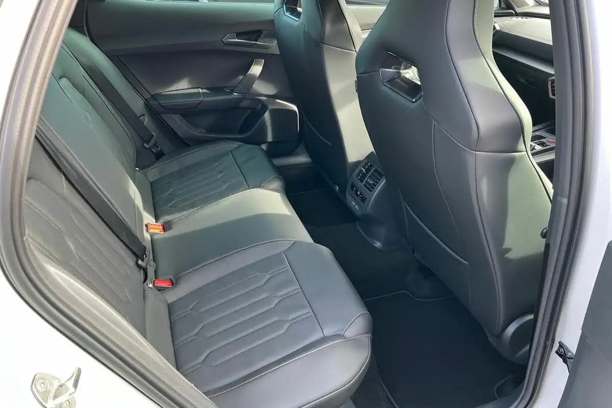 2024-cupra-formentor-15-tsi-v2-dsg-big-15