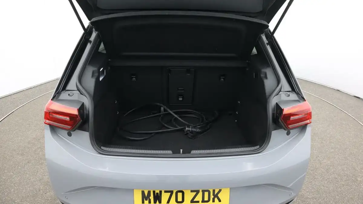 2020-volkswagen-id3-e-style-big-17