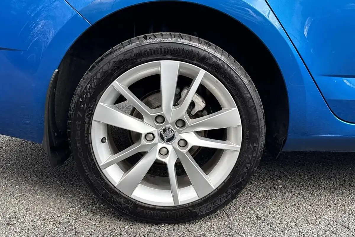 2020-skoda-octavia-15-tsi-se-l-hatchback-dsg-big-21