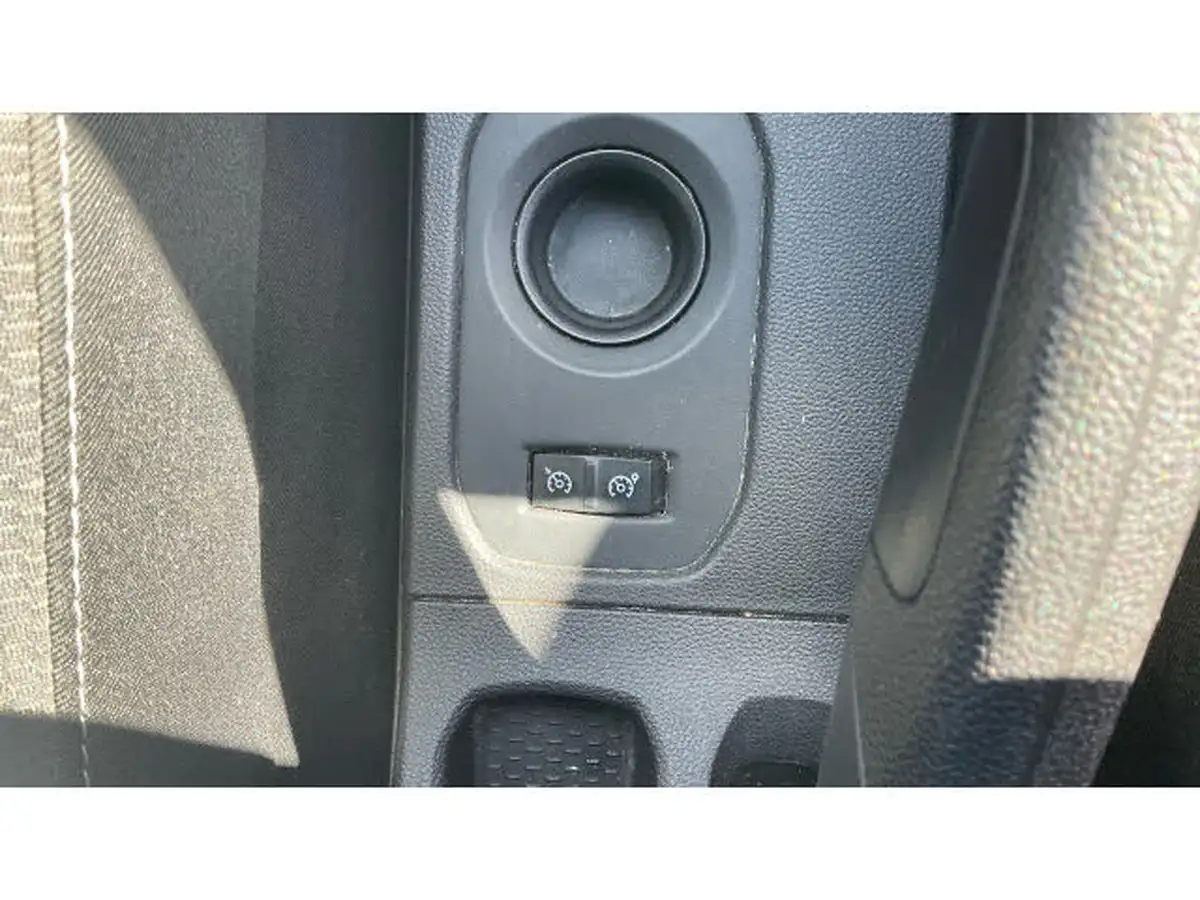 2019-dacia-duster-13-tce-comfort-1333cc-big-35
