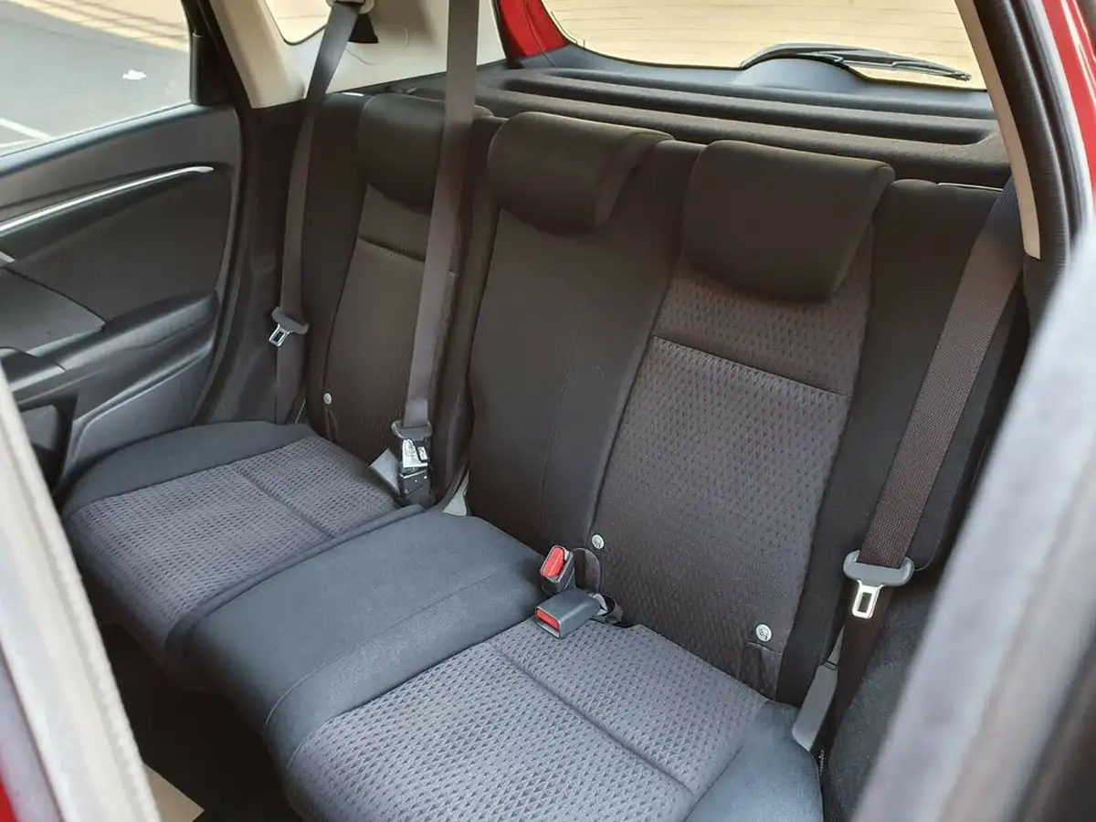2019-honda-jazz-13-i-vtec-ex-navi-cvt-big-8