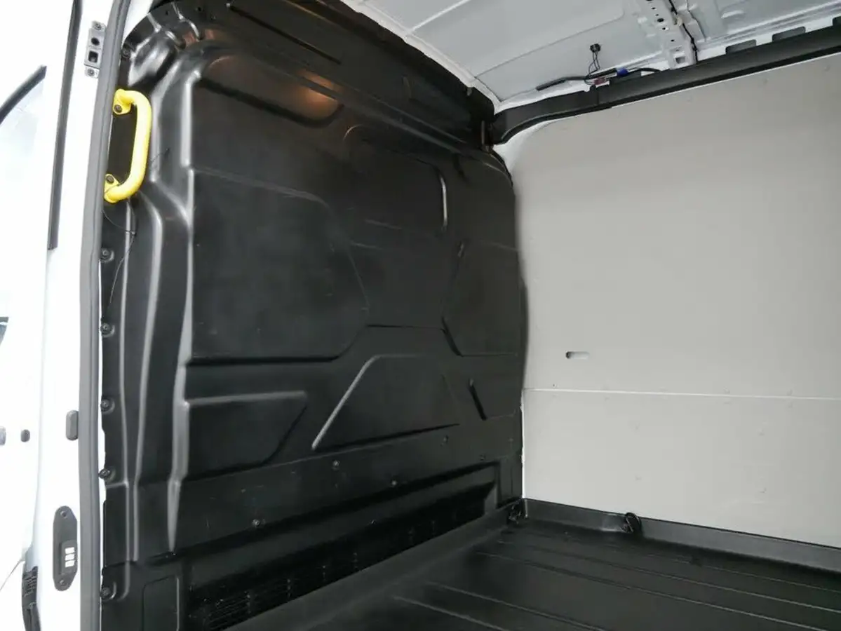 2024-ford-transit-big-21