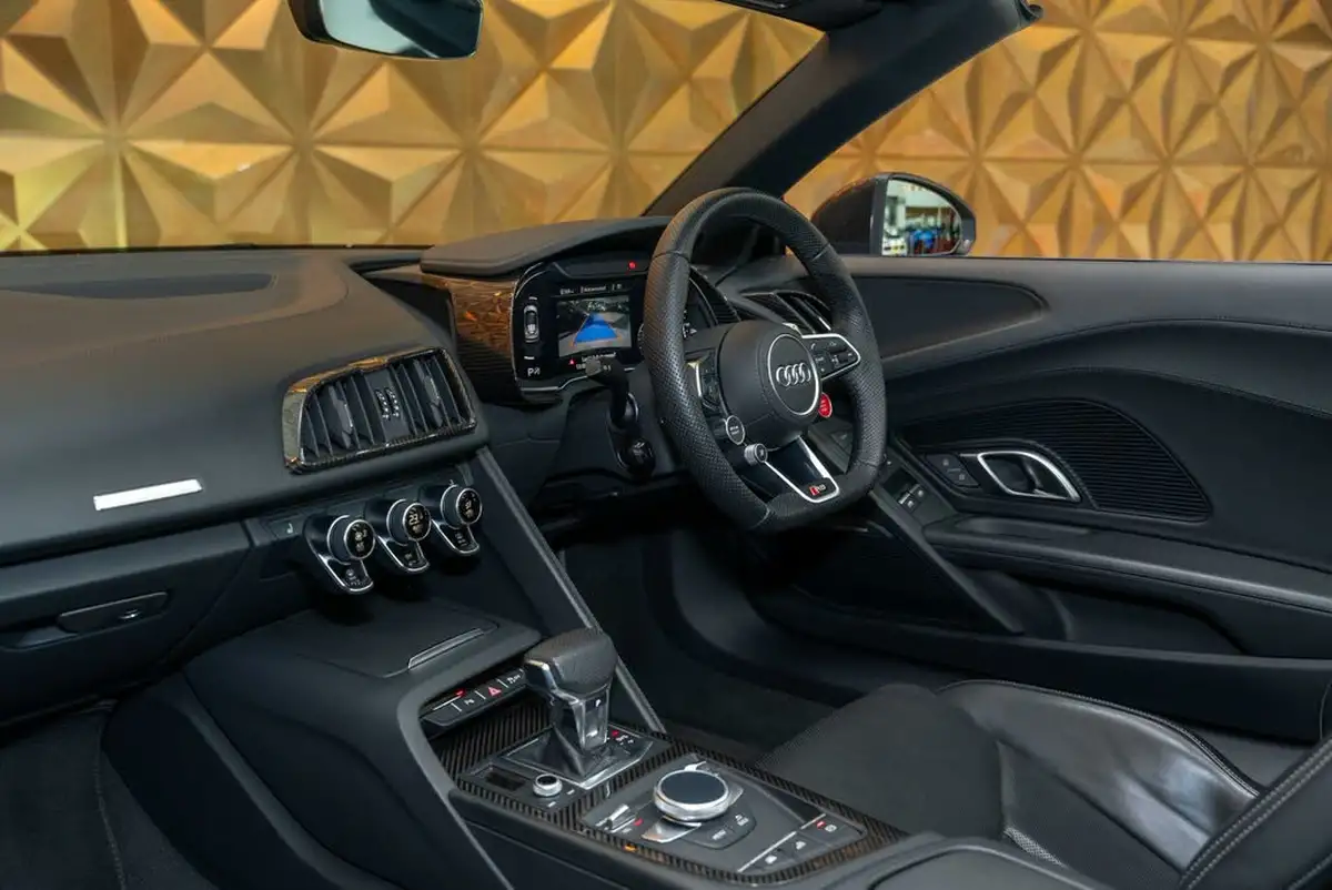 2020-audi-r8-52-fsi-v10-performance-carbon-black-spyder-big-13