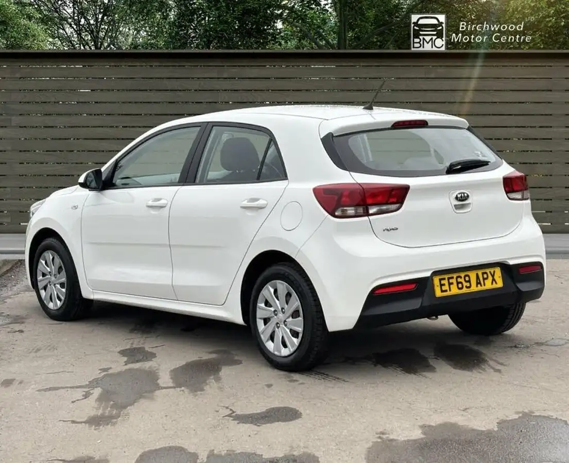 2020-kia-rio-125-1-big-3