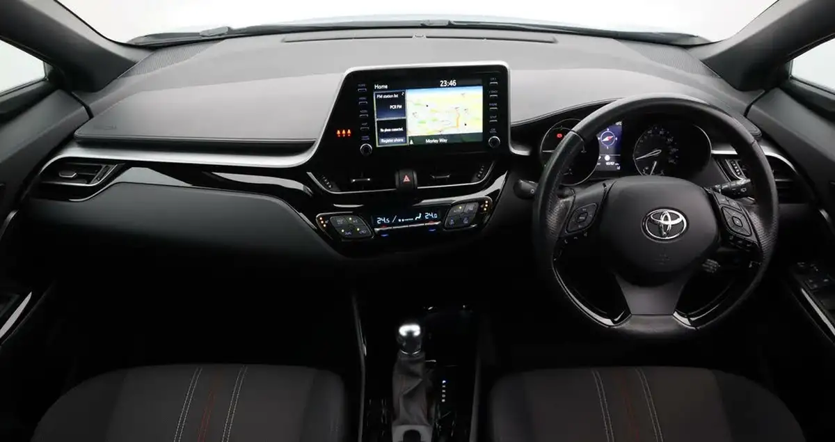 2021-toyota-c-hr-18-vvt-i-gr-sport-big-13