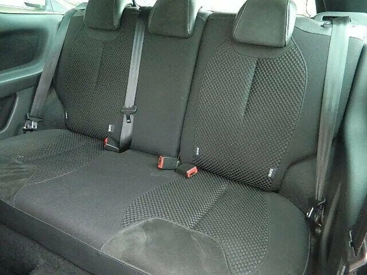 2014-citroen-ds3-16-dsire-plus-155ps-big-33