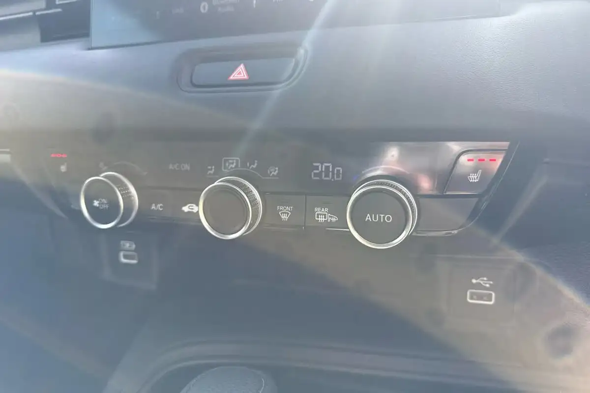 2022-honda-hr-v-15-i-mmd-elegance-big-18