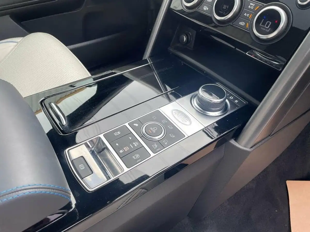 2019-land-rover-discovery-30-sd-v6-hse-luxury-big-21