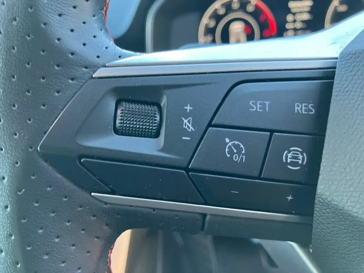 2022-seat-leon-15-etsi-fr-estate-big-15