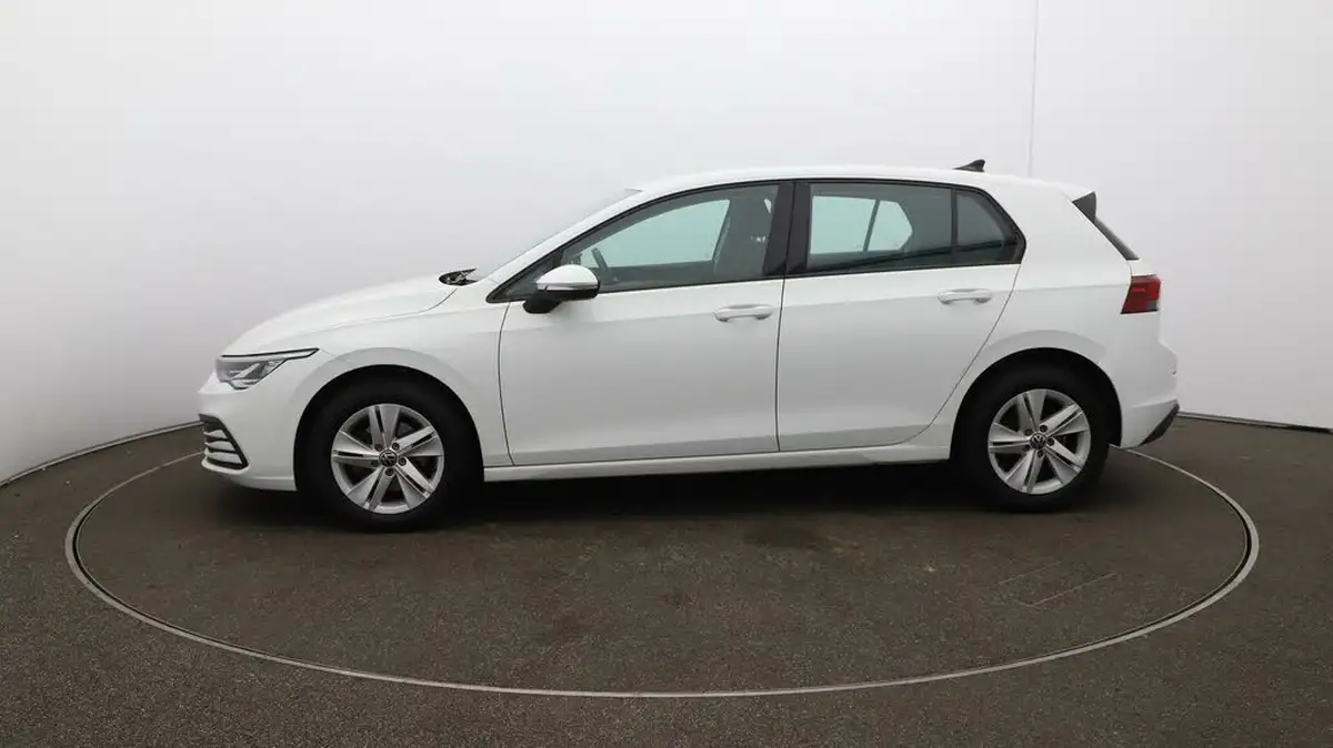 2021-volkswagen-golf-15-tsi-life-130ps-hatchback-big-56