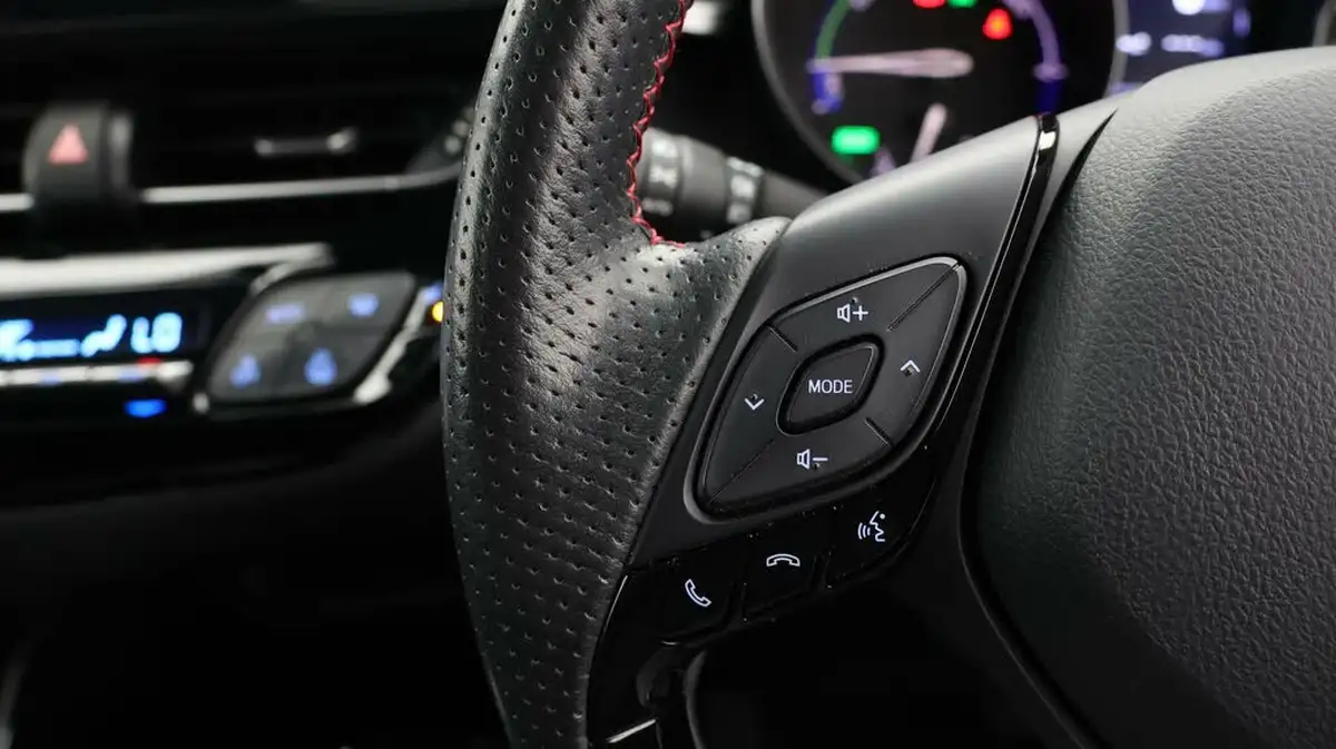 2022-toyota-c-hr-18-vvt-i-gr-sport-big-20