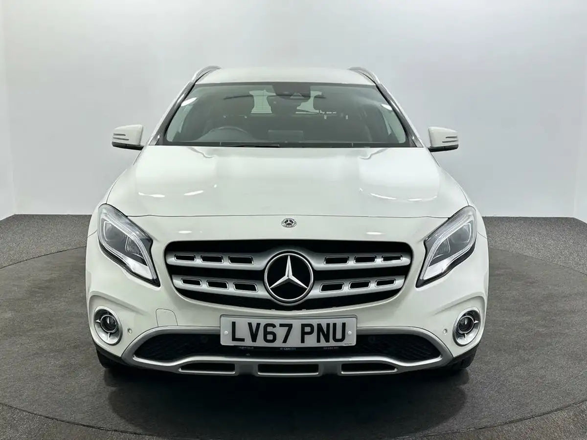 2017-mercedes-benz-gla-class-21d-gla-220d-sport-premiumss-big-1