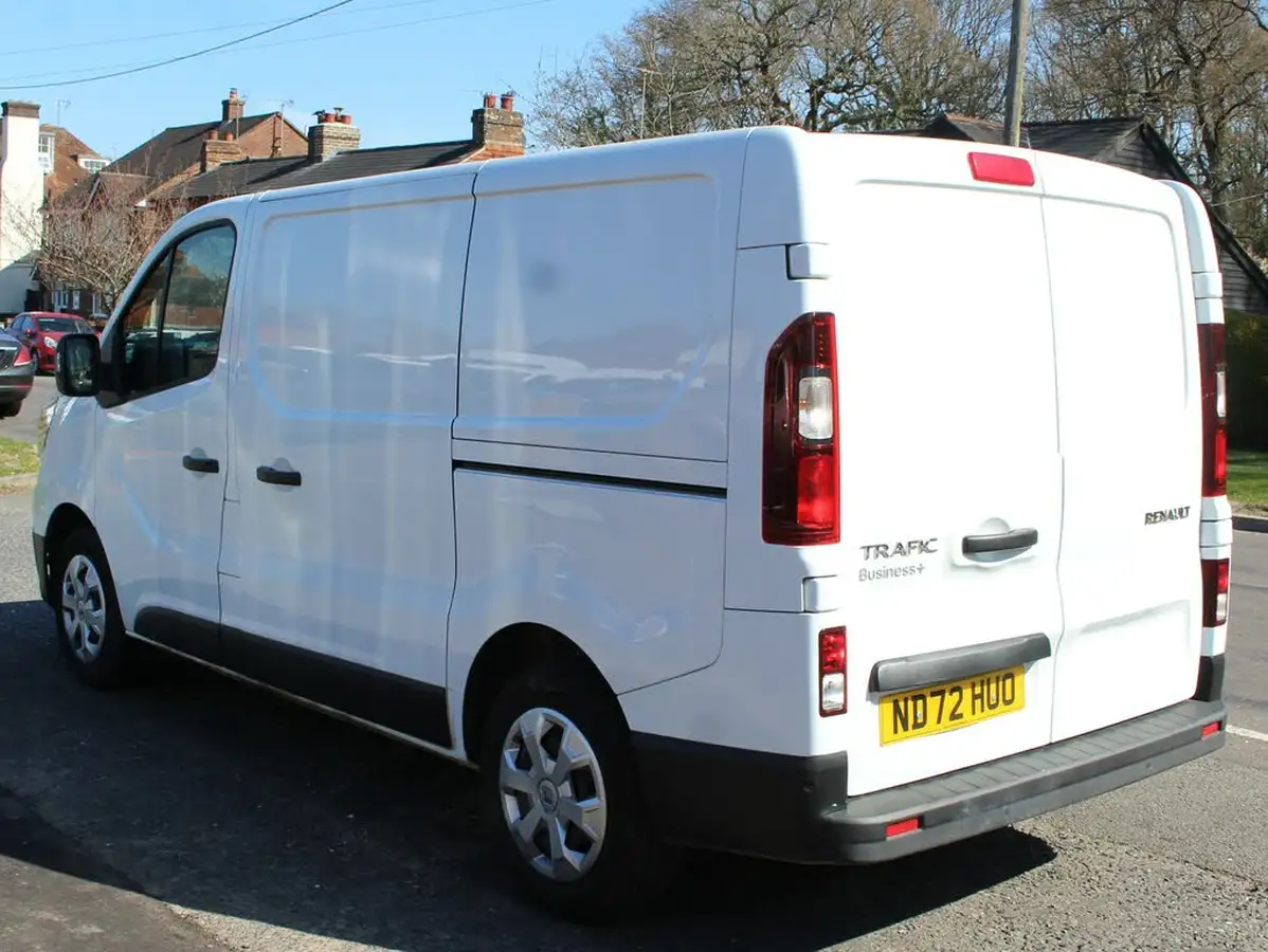 2022-renault-trafic-20dci-sl28-130-business-big-17