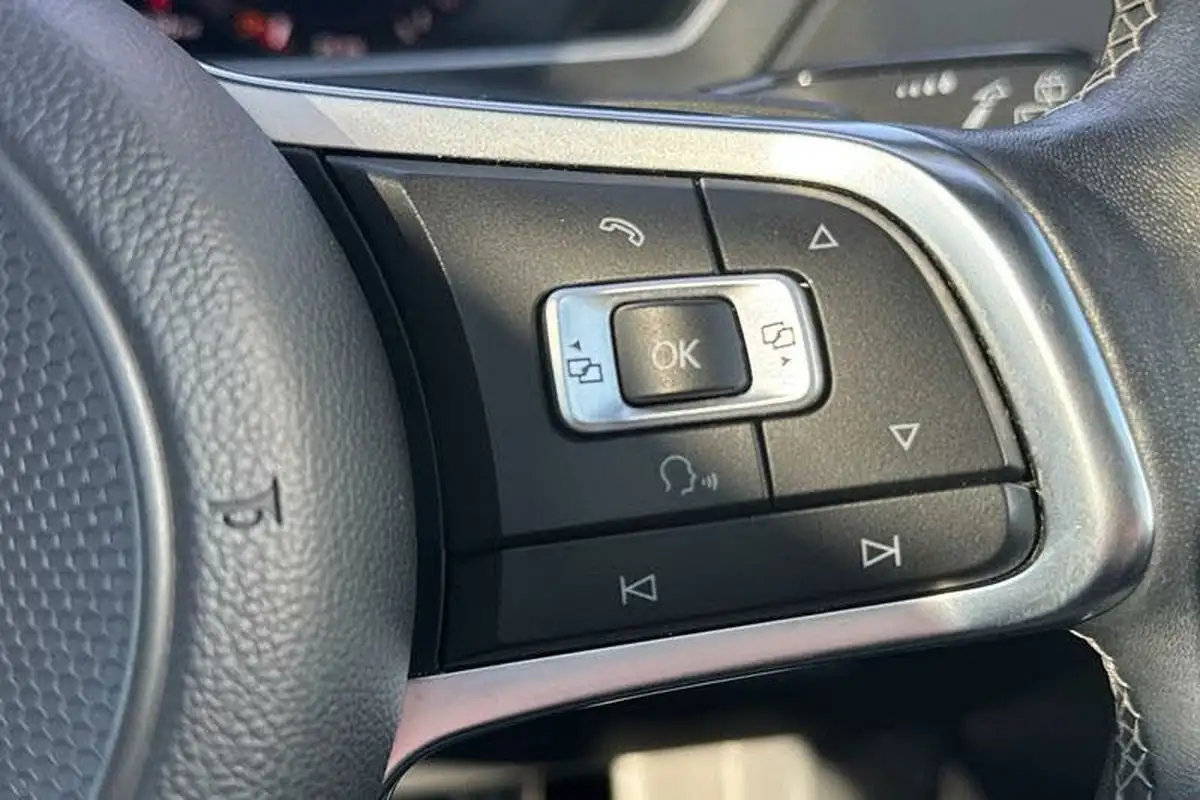 2017-volkswagen-tiguan-20-tsi-r-line-dsg-big-27