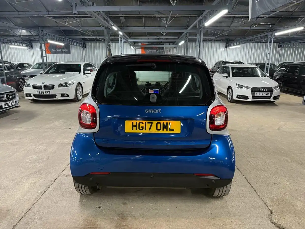 2017-smart-fortwo-10-prime-71bhp-premiumss-coupe-twinamic-big-7