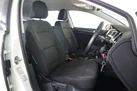 2018-volkswagen-golf-15-tsi-se-nav-130ps-hatchback-5d-dsg-small-10
