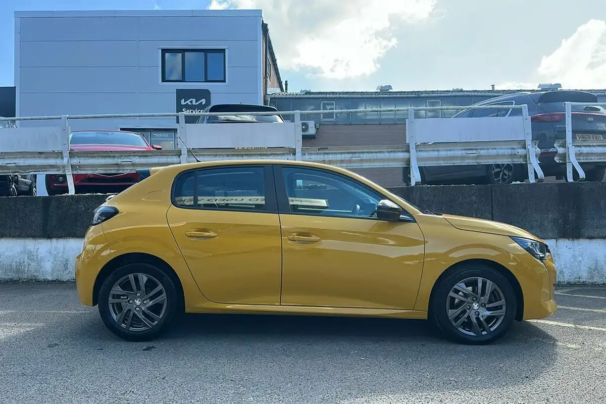 2022-peugeot-208-12-puretech-active-premium-100bhp-big-4