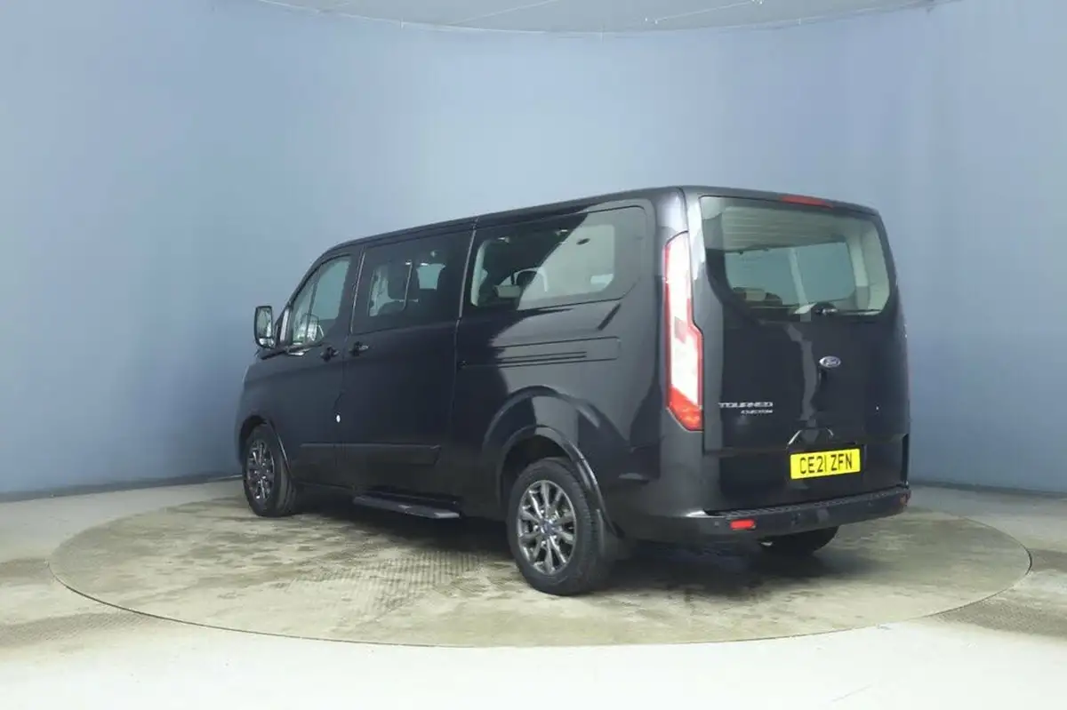 2021-ford-tourneo-custom-20tdci-320-l1-titanium-x-mhev-185pseu6dt-big-5